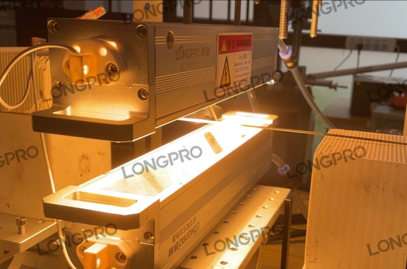 紅外線聚焦加熱器.jpg 紅外線聚焦加熱器.jpg